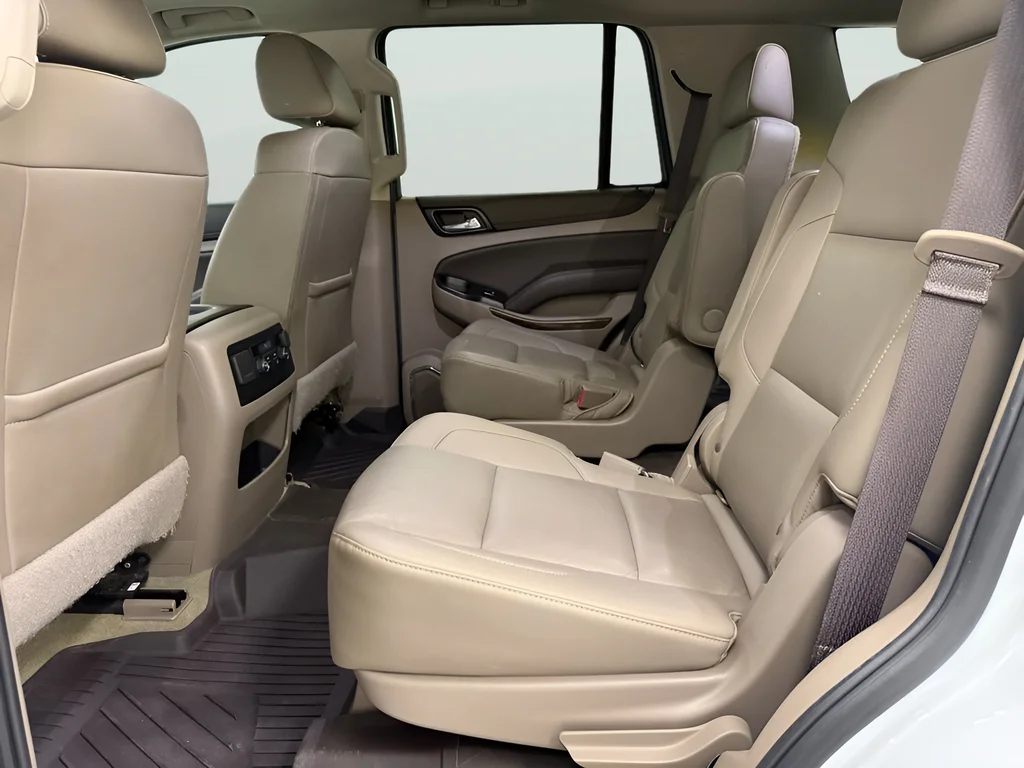 Used 2018 White Chevrolet LT image 32