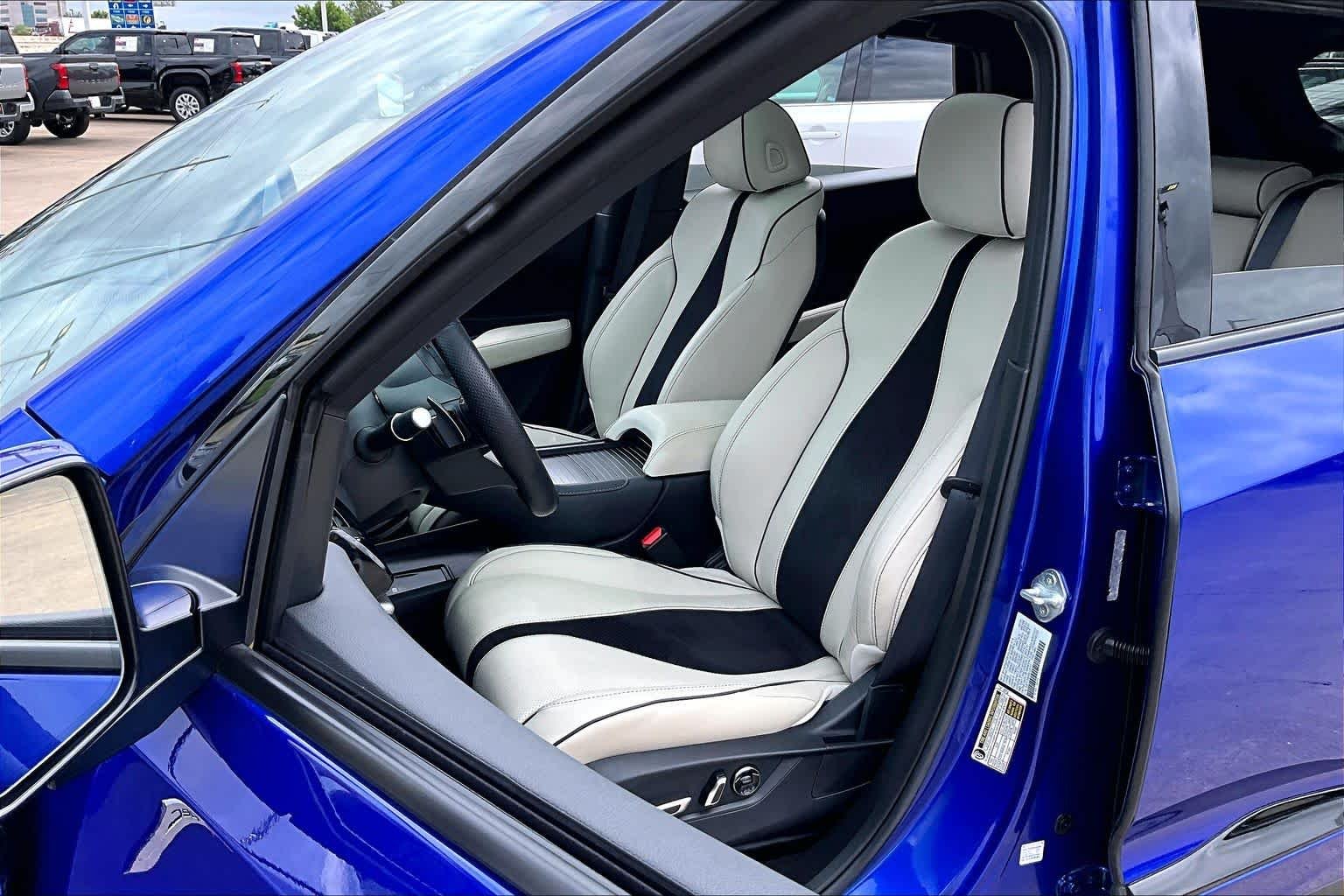 Used 2024 Apex Blue Pearl Acura w/A-Spec Advance Package image 12