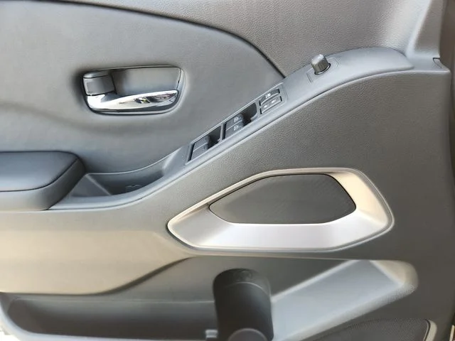 2026 Nissan Frontier SV - Photo 21