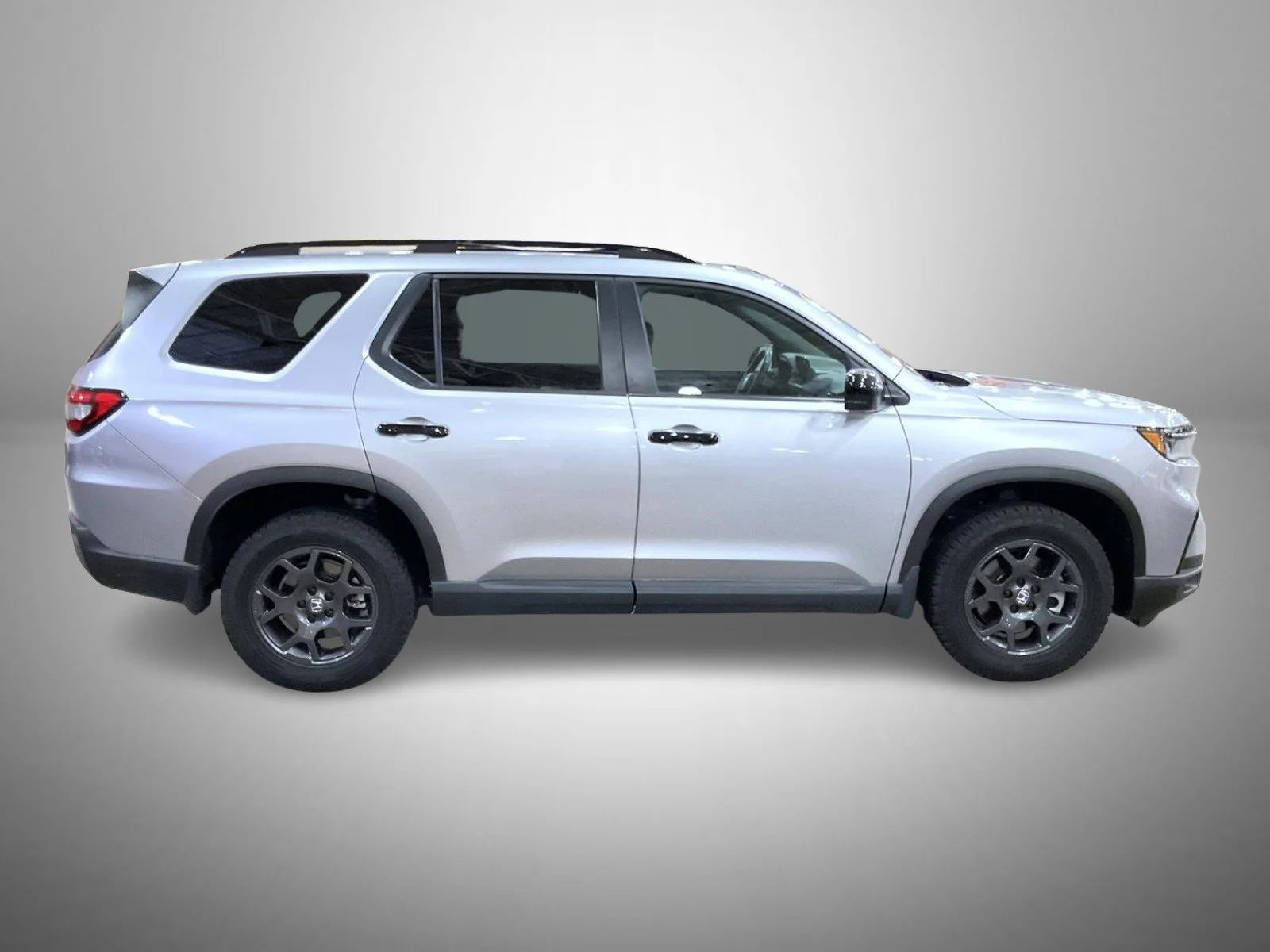 Certified Used 2025 Silver Honda TrailSport image 4