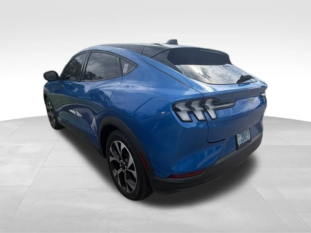 Used 2025 Blue Ford Select image 7