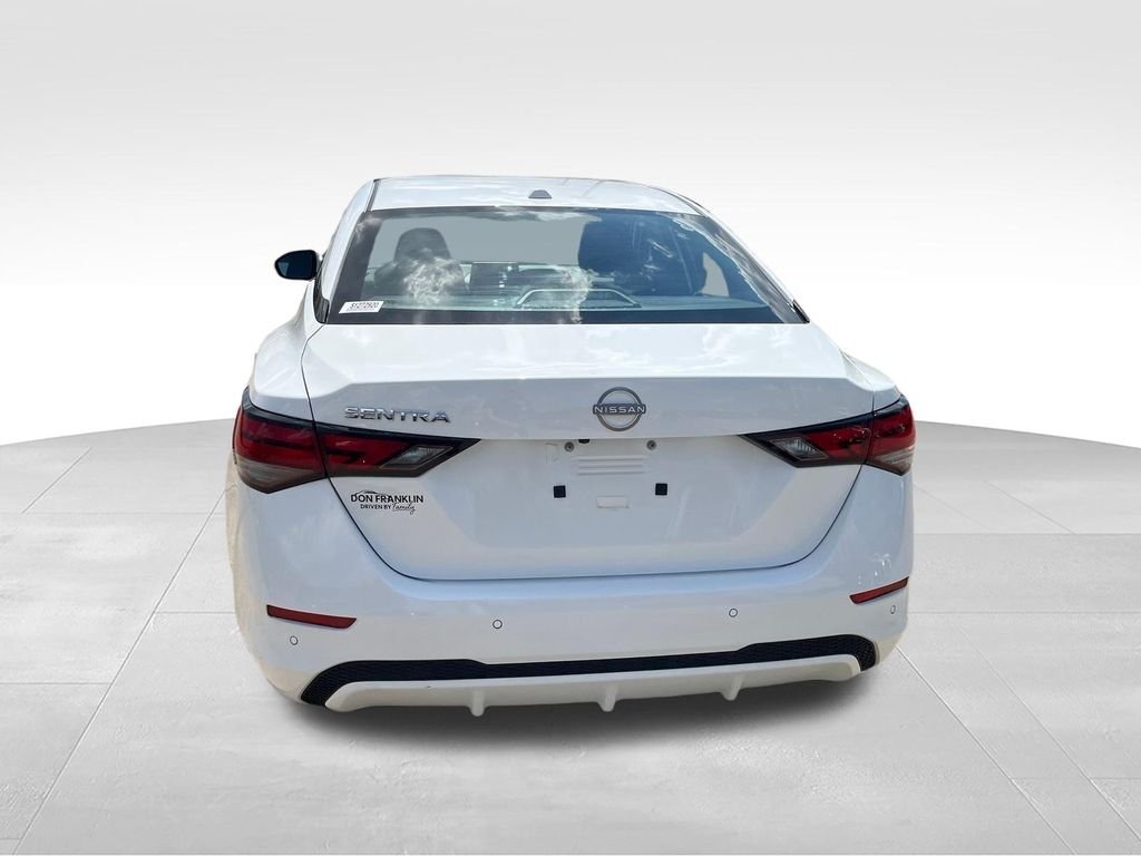 Used 2025 White Nissan SV image 4