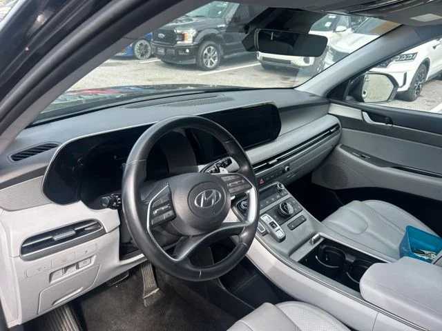 Used 2024 White Hyundai SEL image 5