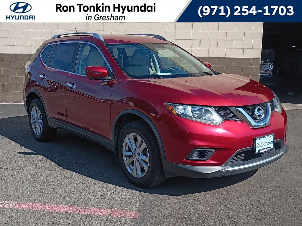 Used 2016 Cayenne Red Nissan SV image 1
