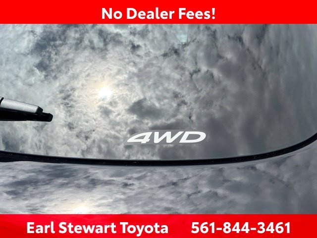 Used 2024 Black Mitsubishi 2.0 LE image 53