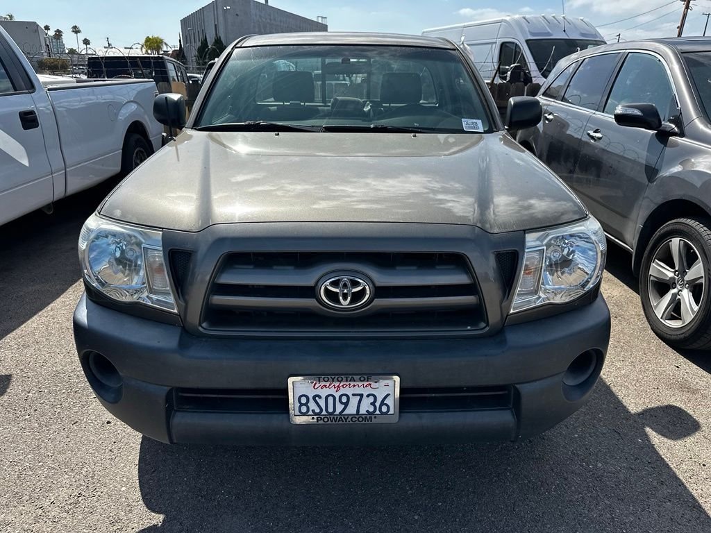 Used 2009  Toyota  image 5