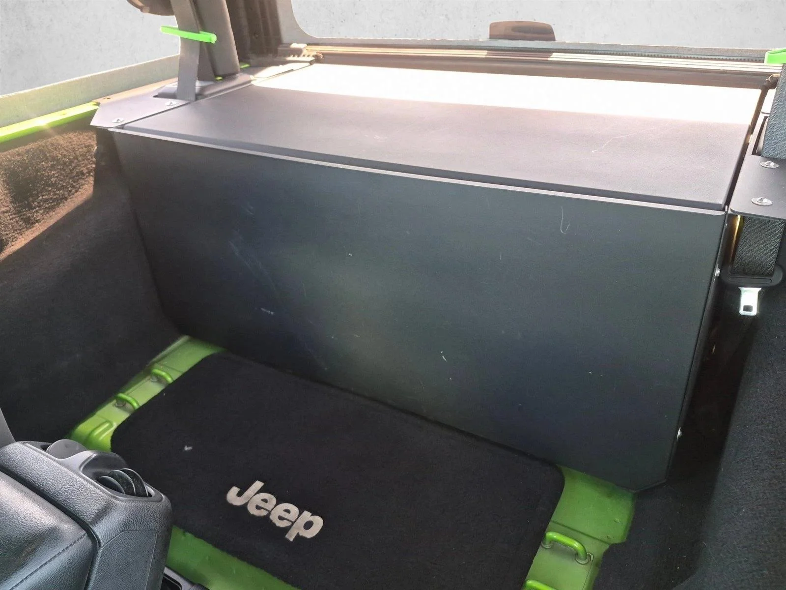 Used 2018 Mojito! Clearcoat Jeep Sport S image 15