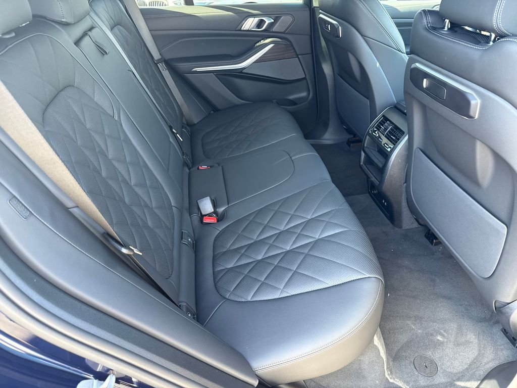 New 2026 Tanzanite Blue II Metallic BMW xDrive50e image 16