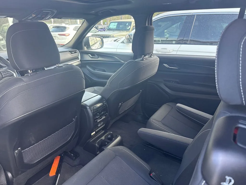 2025 Jeep Grand Cherokee L Laredo - Photo 32