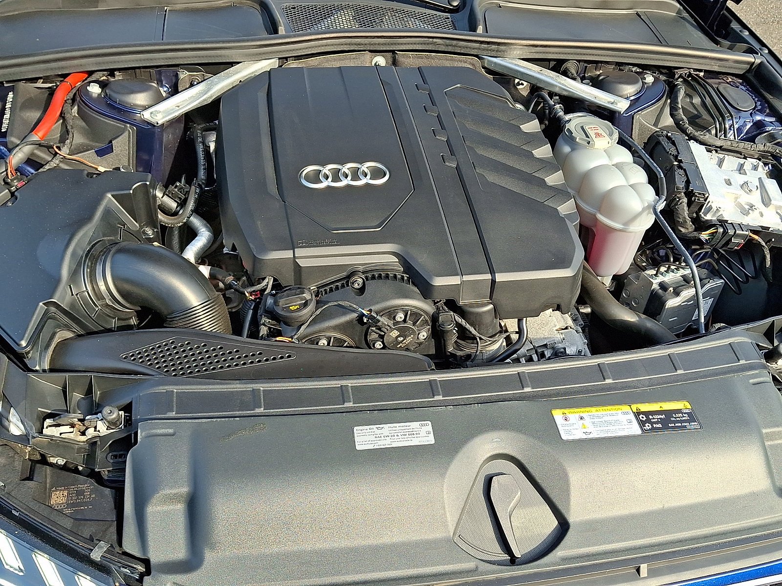 Used 2023 Navarra Blue Metallic   2D2d Audi S line Premium Plus image 28
