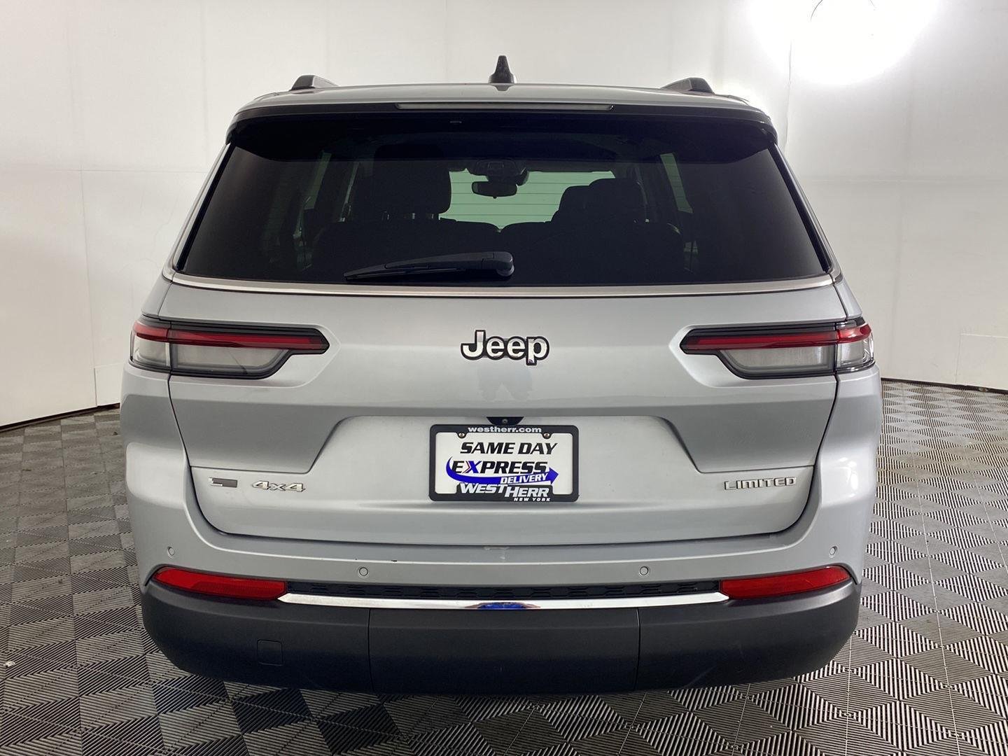 Used 2021 Silver Zynith Jeep Limited image 6