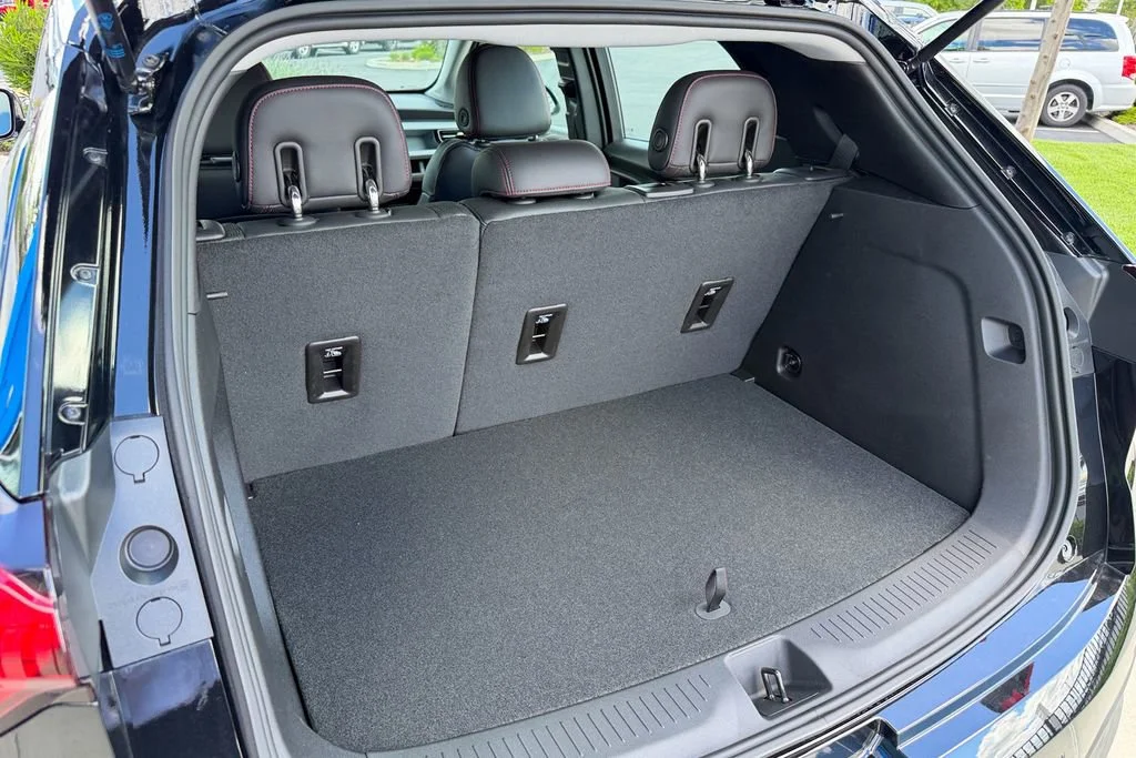 2027 Chevrolet Bolt RS - Photo 23