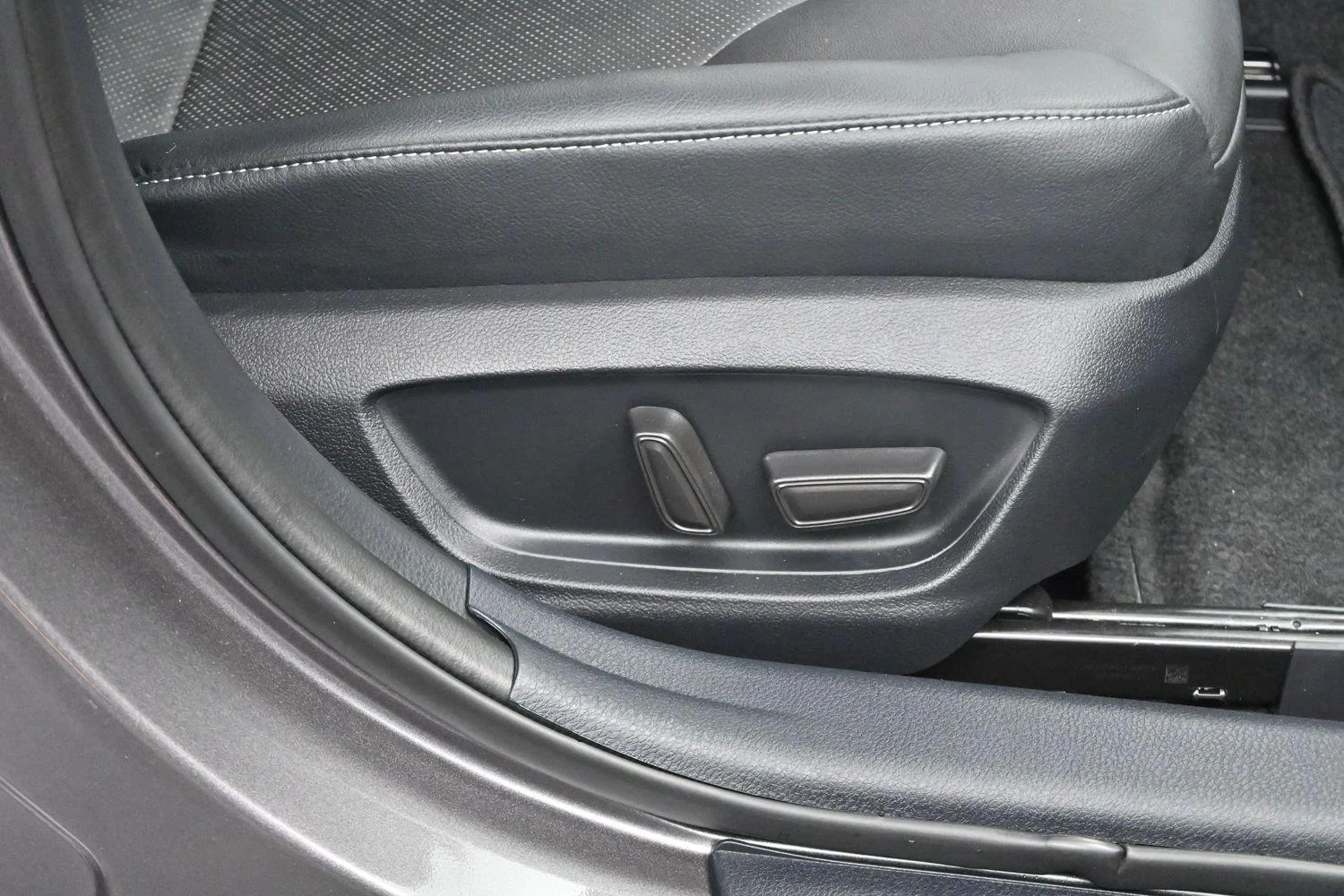 Used 2022 Predawn Gray Mica Toyota XSE image 31