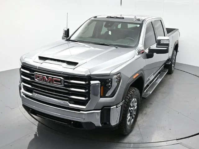 Used 2026 Sterling Metallic GMC SLT image 33