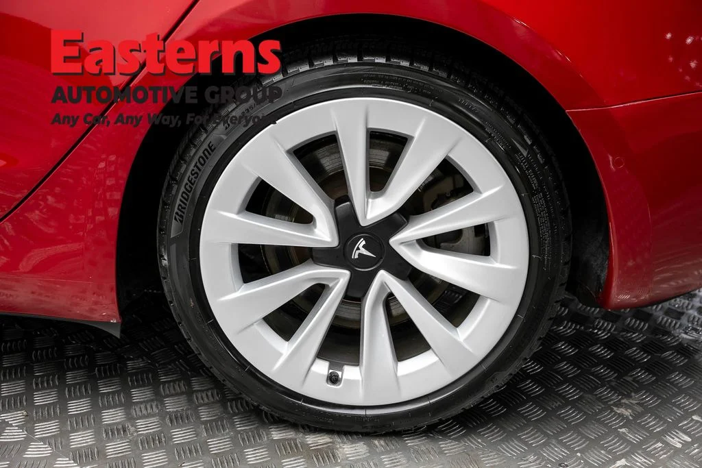 Used 2021 Red Tesla Long Range image 8