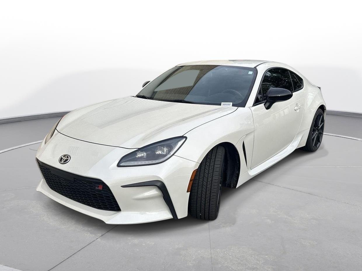 Used 2023 Halo Toyota Premium image 2