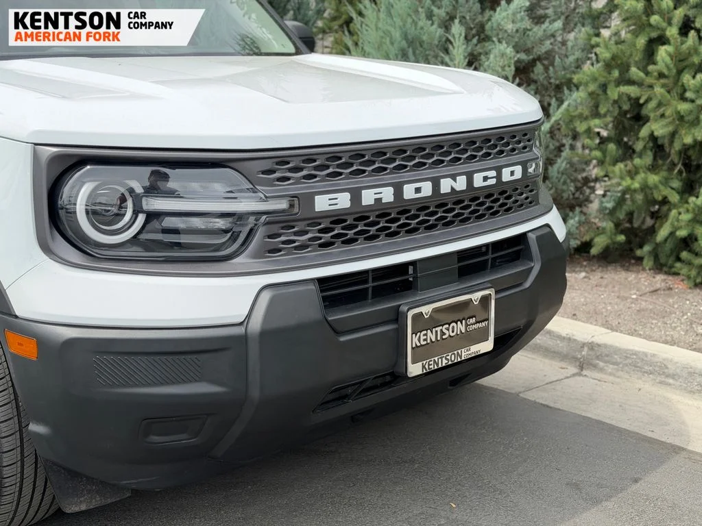 Used 2025 White Ford Big Bend image 9