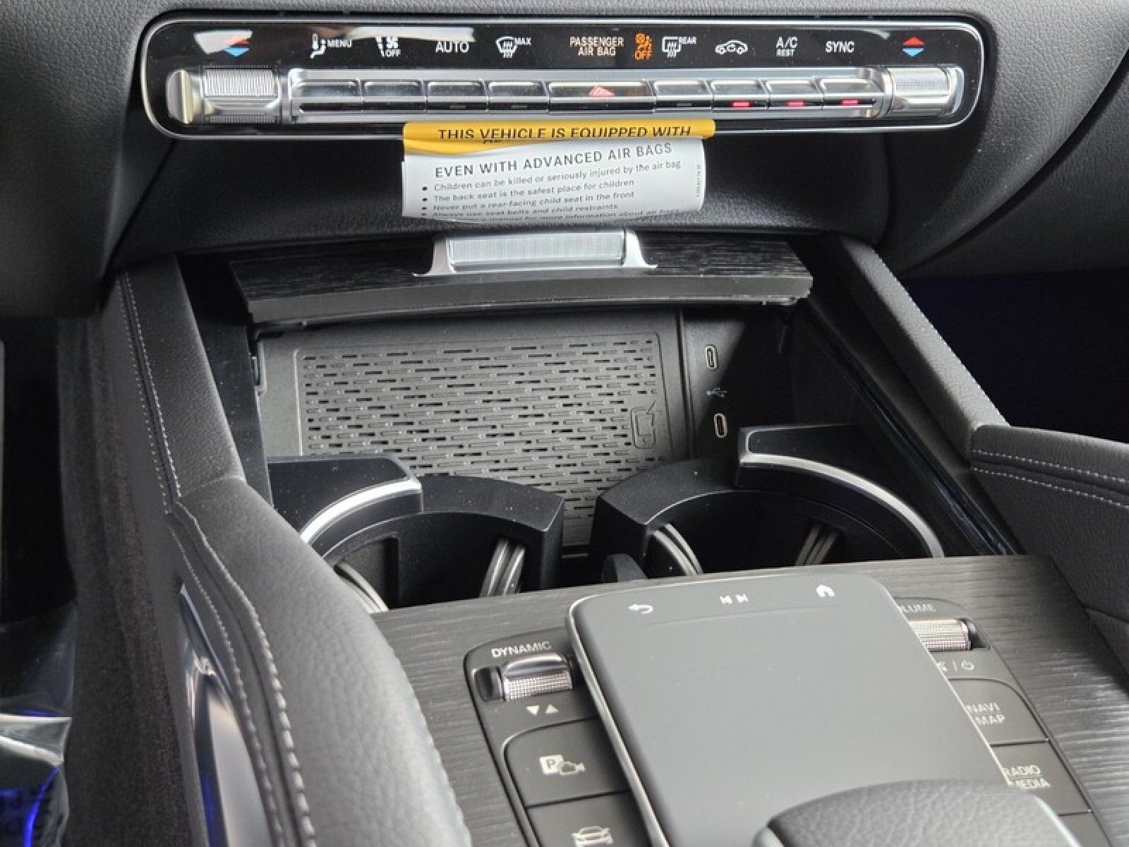New 2026 Obsidian Black Metallic Mercedes-Benz GLE 450 4MATIC® SUV image 12