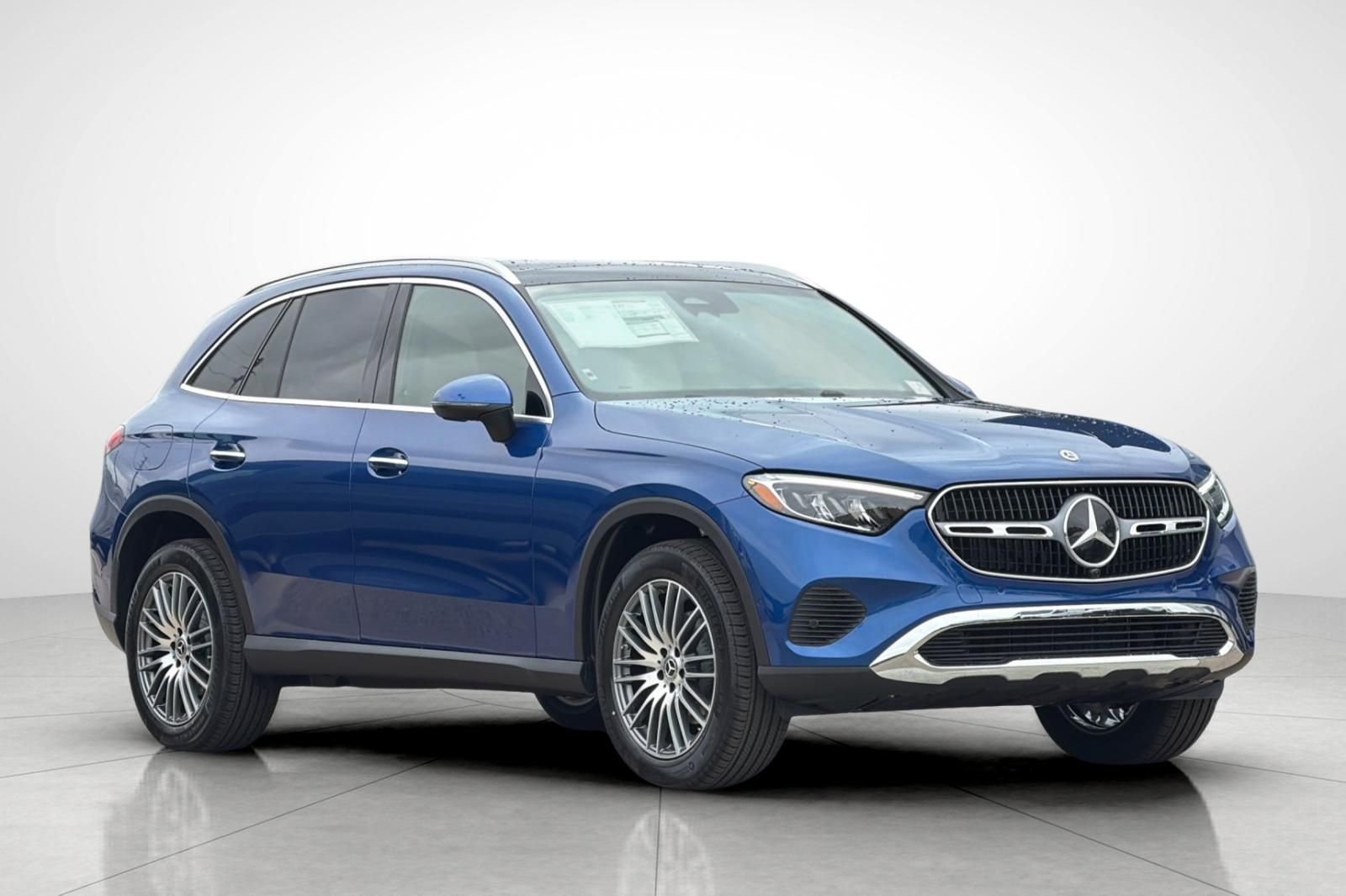 New 2026 Starling Blue Metallic Mercedes-Benz GLC 300 image 31