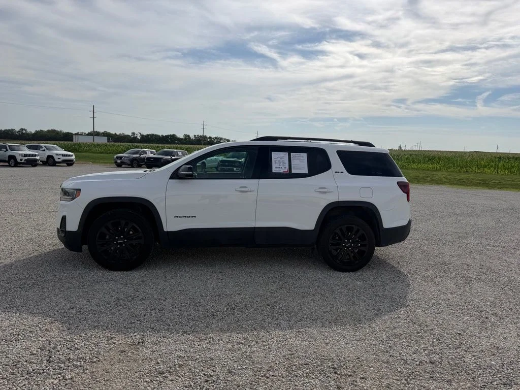 Used 2023 White GMC SLE image 6