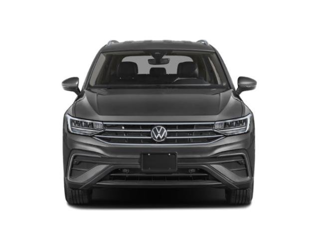 Used 2023 Platinum Gray Metallic Volkswagen SE image 4