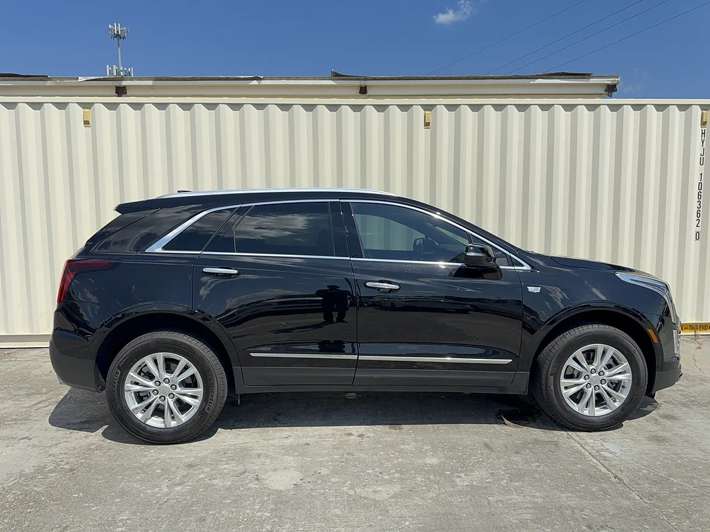 Used 2025 Stellar Black Metallic Cadillac Luxury image 2