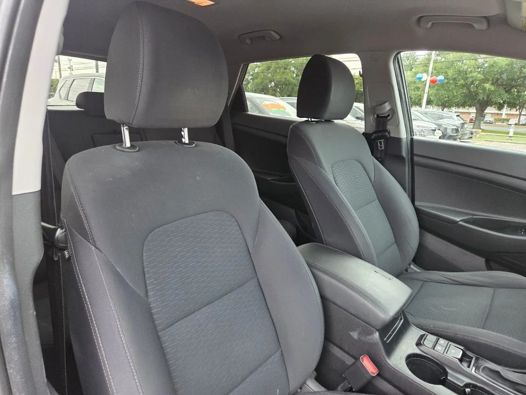 Used 2019 Black Hyundai Value image 28