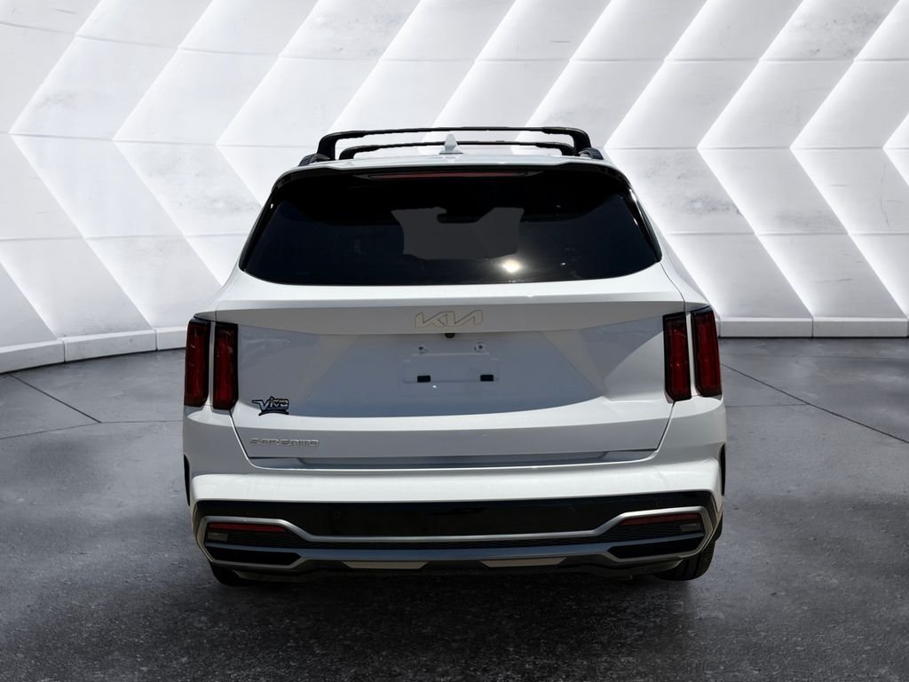 Used 2023 White Kia SX image 5