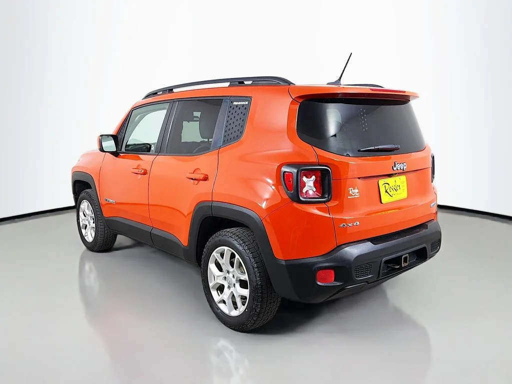 Used 2015 Orange Jeep Latitude image 8