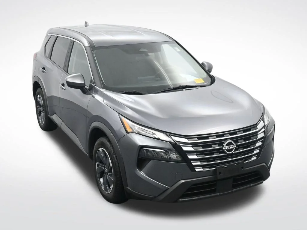 Used 2025 Gray Nissan SV image 23