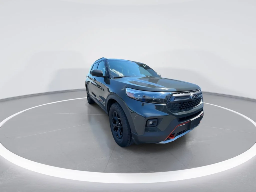Used 2022 Green Ford Timberline image 2