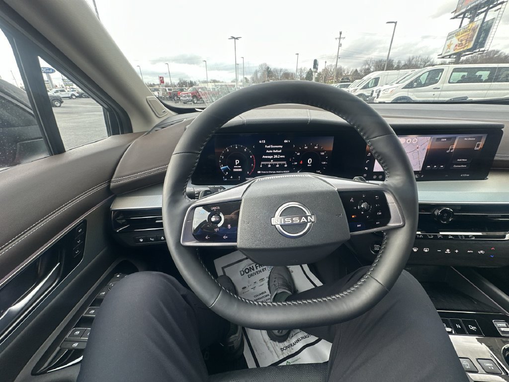 Used 2025 Red Nissan Platinum image 20