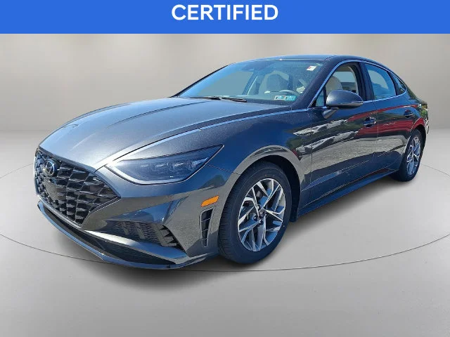 Used 2023 Gray Hyundai SEL image 3