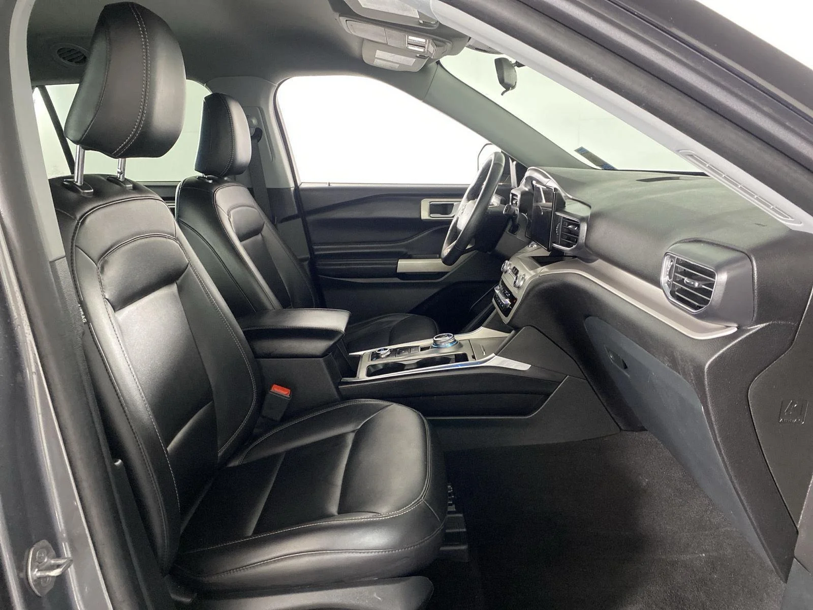 Used 2023 Carbonized Gray Ford XLT image 29