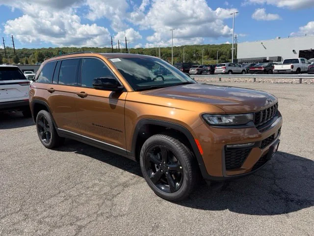 New 2027 Brown Jeep Limited image 1