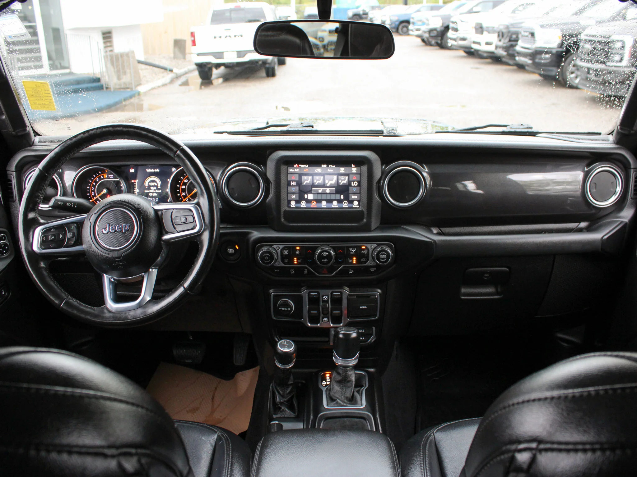 Certified Used 2021 Black Jeep Unlimited Altitude * No Accidents | V6 | Heated Seats | Trailer Tow | Remote Start | Leather image 4