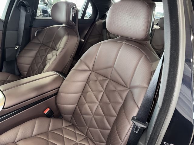 Used 2025 Carbon Black Metallic BMW 740i image 34