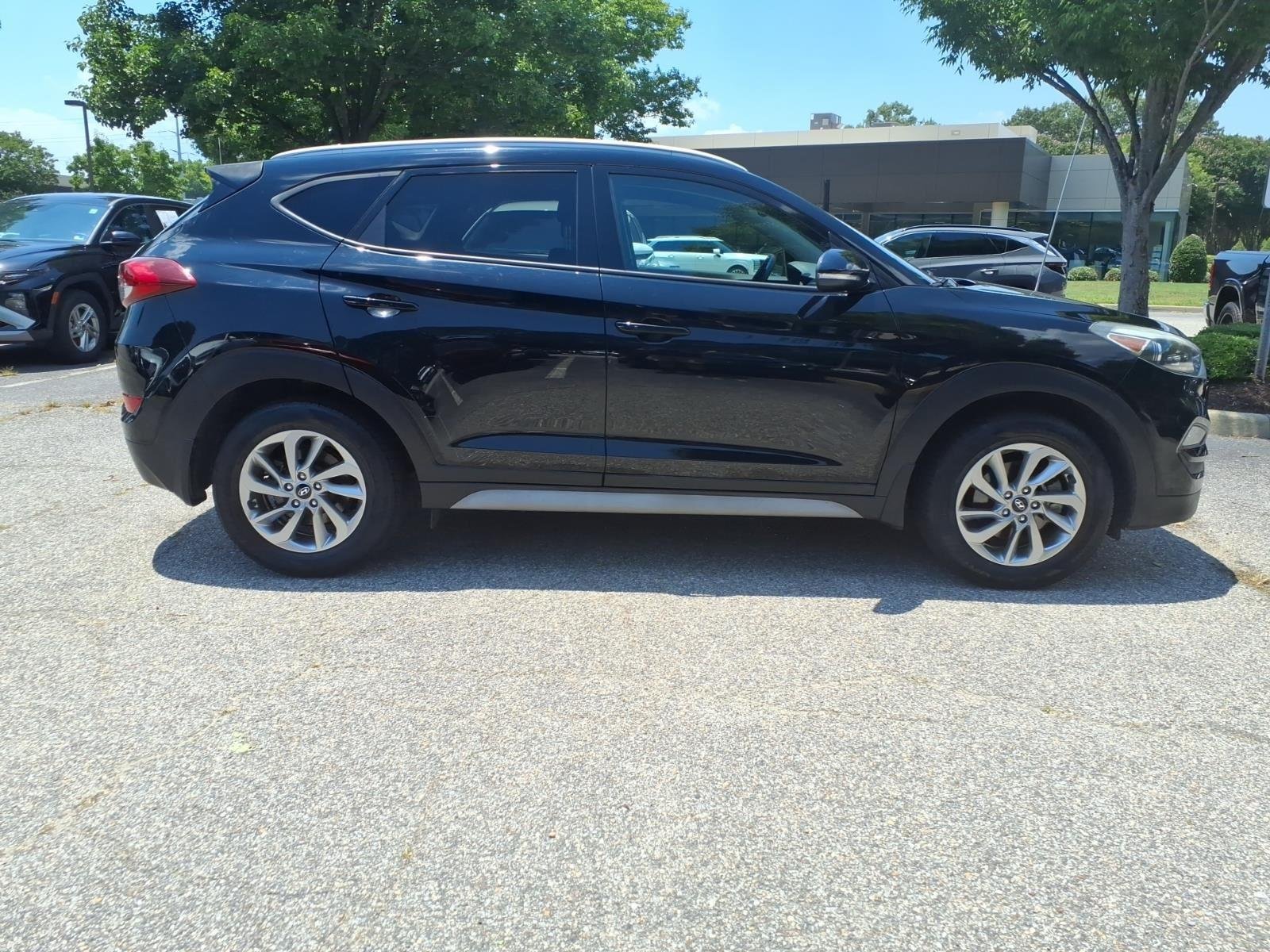 Used 2018 Black Noir Pearl Hyundai SEL Plus image 5