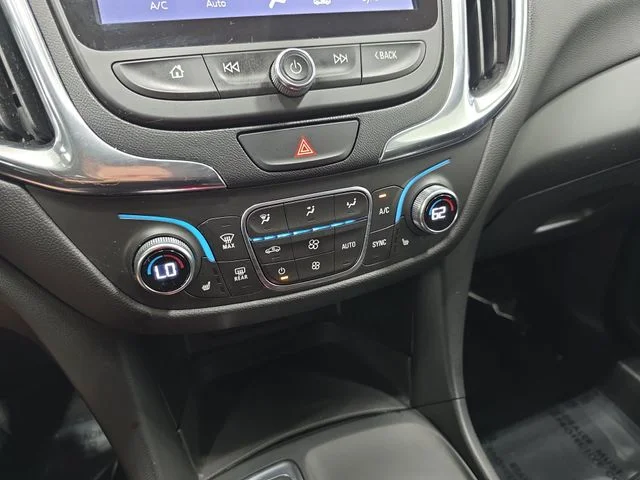 Used 2019 Silver Ice Metallic Chevrolet LT image 24