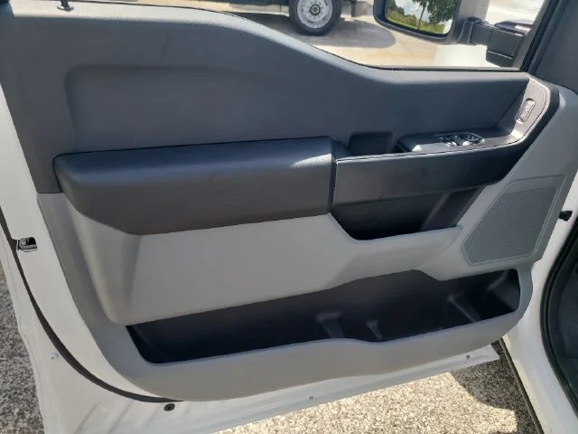 New 2027 Oxford White Ford XL image 12