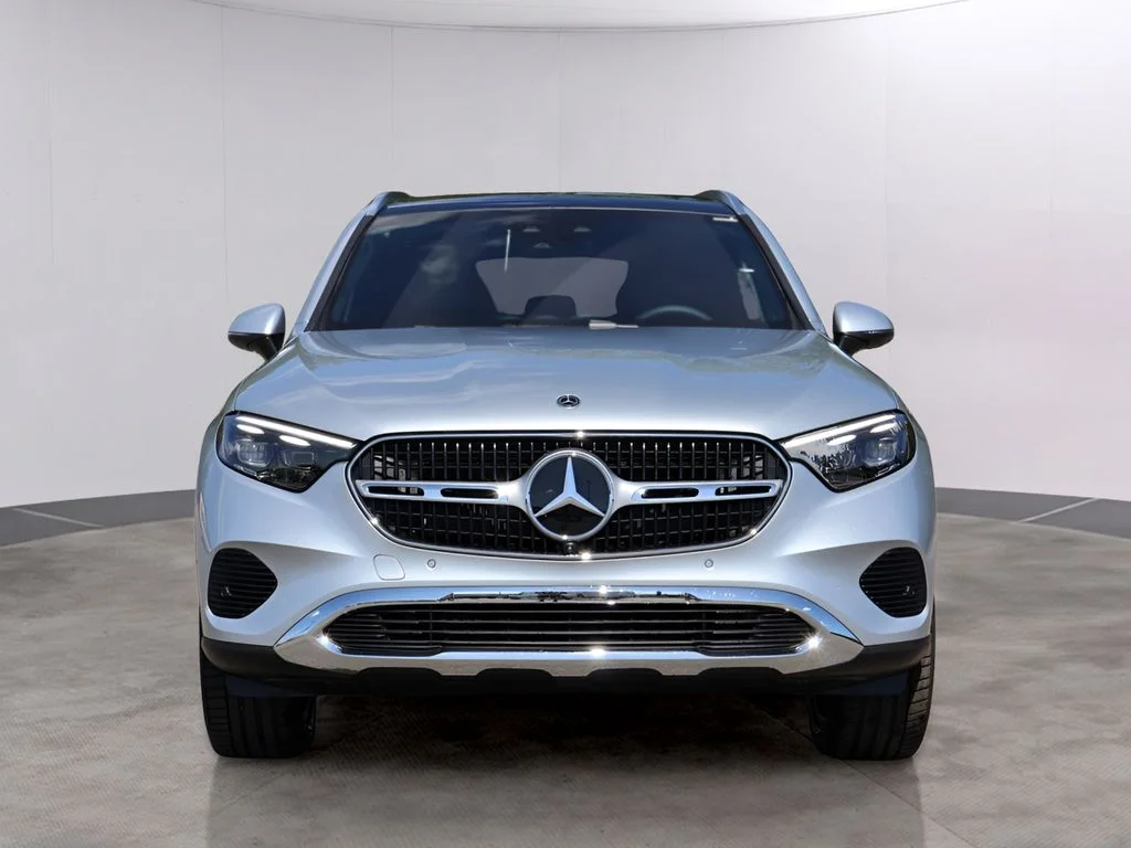 New 2026 Cirrus Silver Metallic Mercedes-Benz GLC 300 image 2
