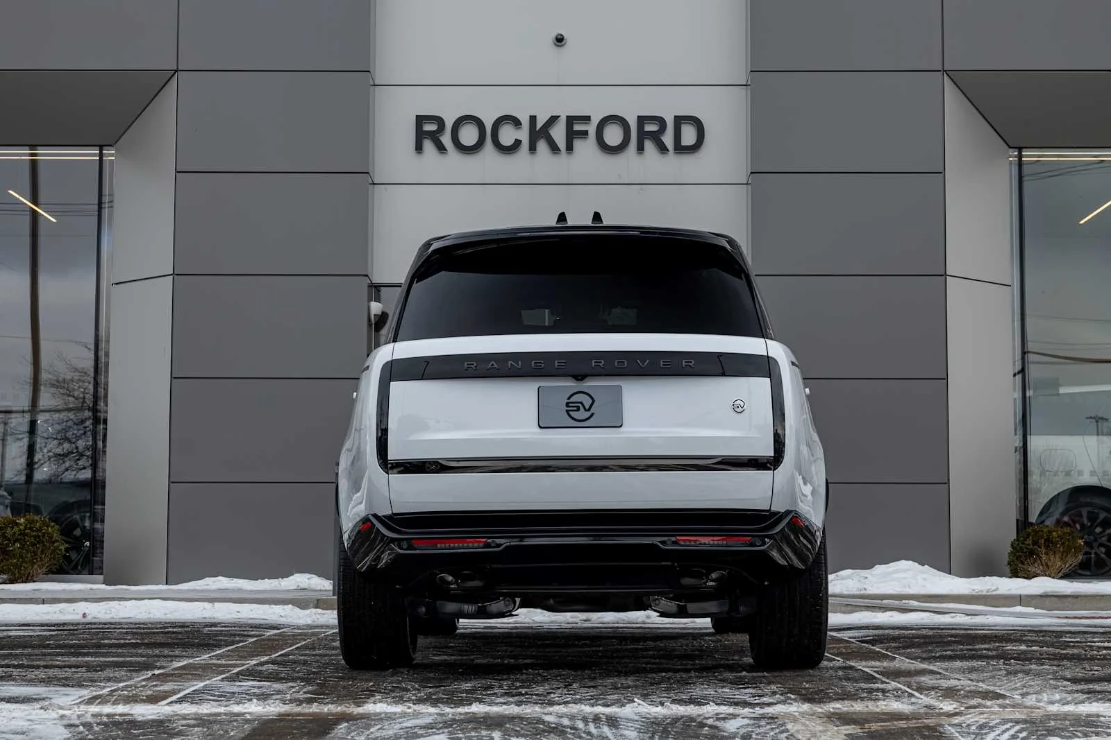 2026 Land Rover Range Rover SV - Photo 7
