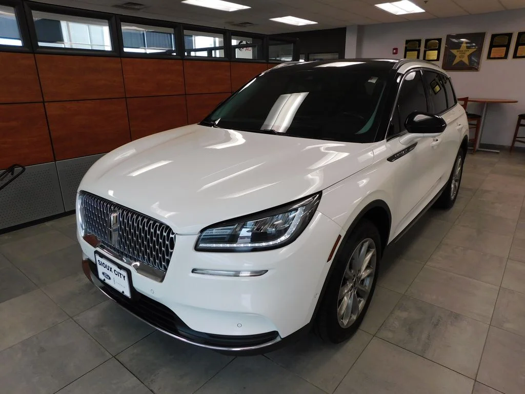 2022 Lincoln Corsair AWD's photo