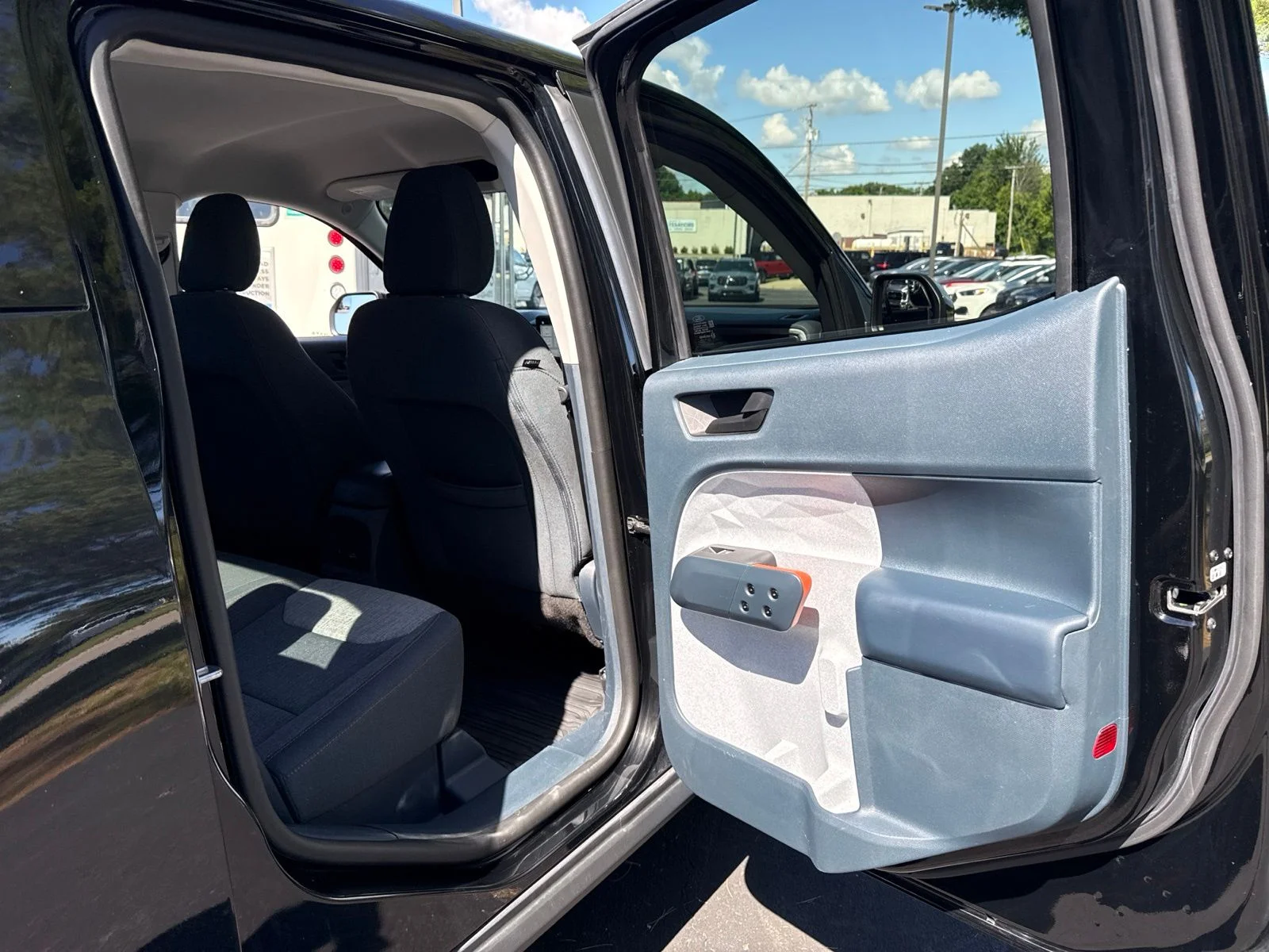 Used 2022 Black Ford XLT image 41