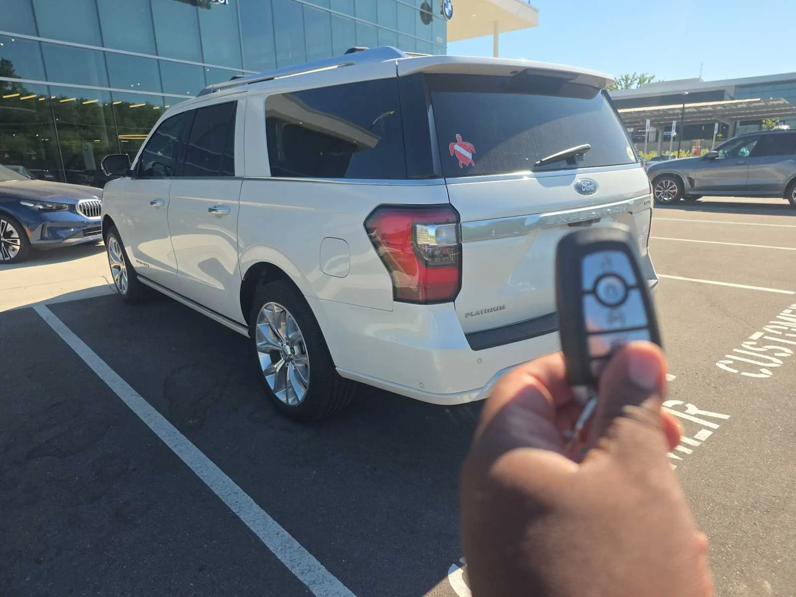 Used 2018 White Platinum Metallic Tri-Coat Ford Platinum image 8