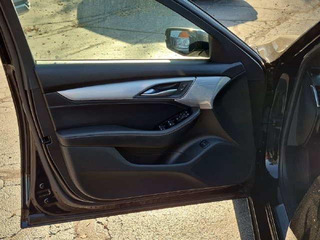 Used 2023 Black Cadillac Luxury image 13
