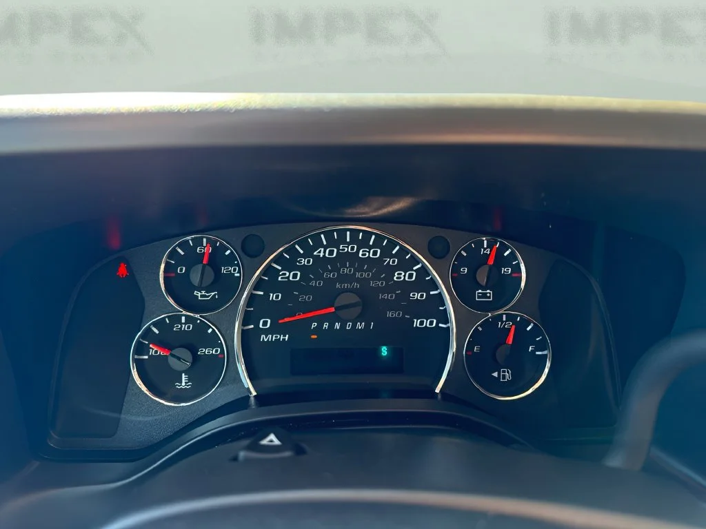 Used 2025 Summit White Chevrolet 1LT image 20