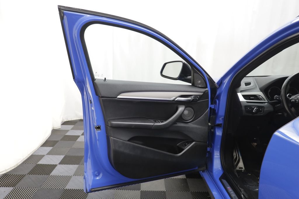Certified Used 2020 Misano Blue Metallic BMW M35i image 4