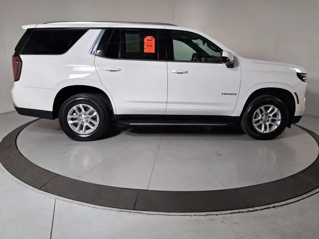 Used 2025 White Chevrolet LT image 3