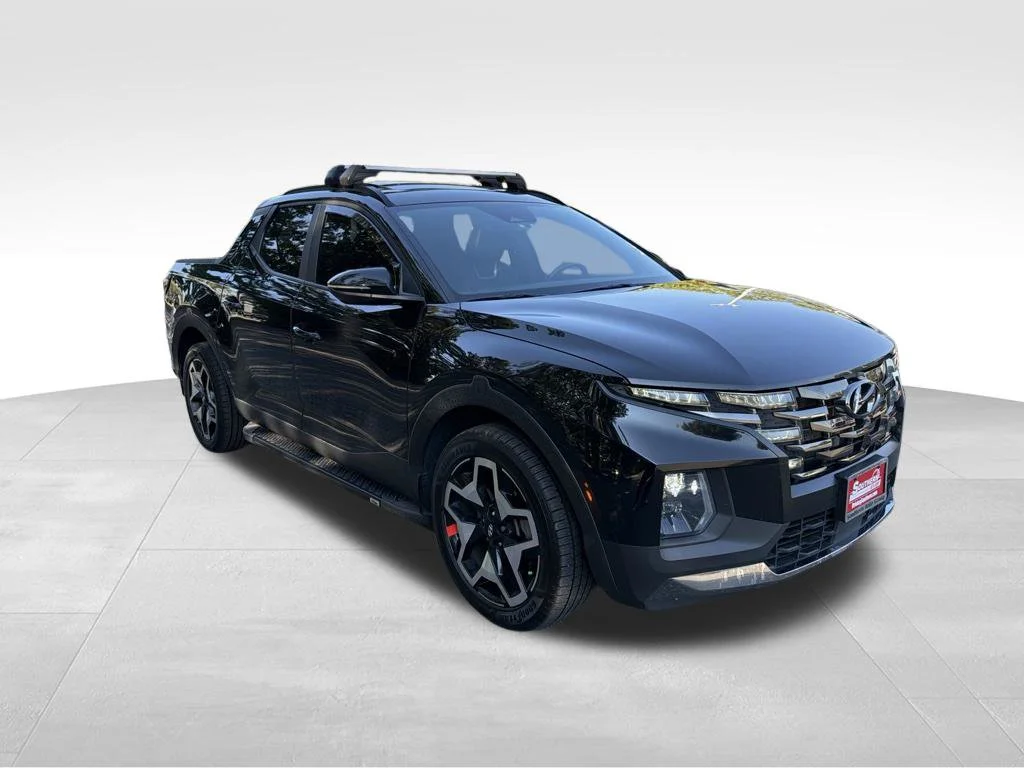 Used 2022 Black Hyundai Limited image 8